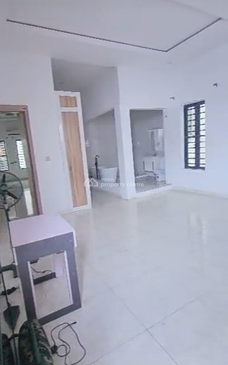 Spacious Upstairs Masters Bedroom with Ac { Video}, Ikota Villa Gra, Ikota, Lekki, Lagos, Self Contain (single Rooms) for Rent