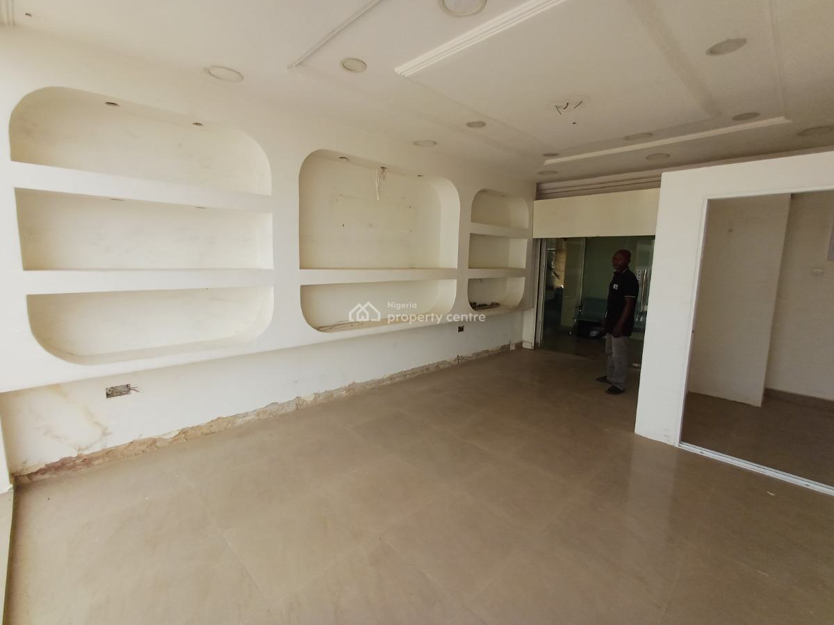 30sqm Shop / Office Space on The First Floor, Wuse 2, Abuja, Office Space for Rent