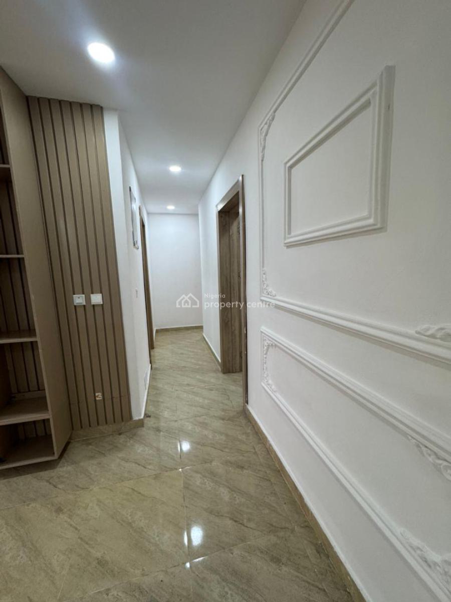 Spacious 3 Bedroom Apartment, Ologolo, Lekki, Lagos, Flat / Apartment for Rent