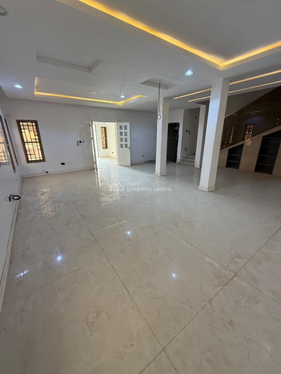 a Standard Luxury Family Home, Guzape District, Abuja, Detached Duplex for Sale