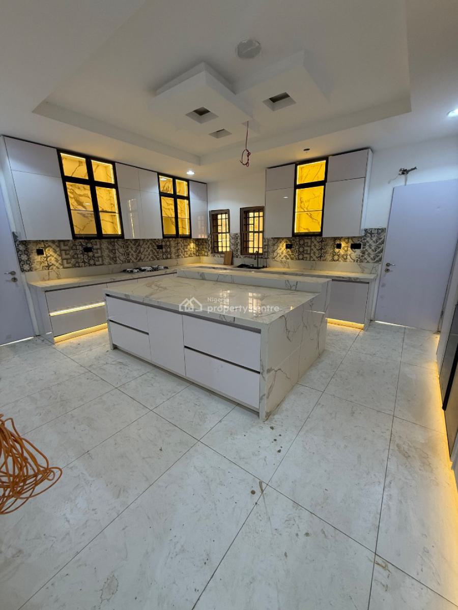 a Standard Luxury Family Home, Guzape District, Abuja, Detached Duplex for Sale