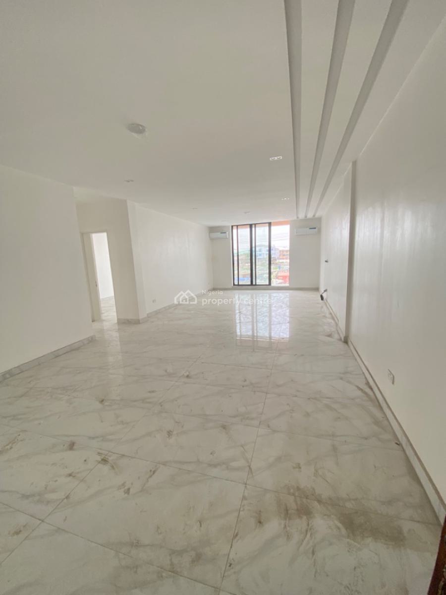 Luxurious 2 Bedroom Service Apartment with Rooftop Pool, Gym & Elevator, Lekki Phase 1, Lekki, Lagos, Flat / Apartment for Sale