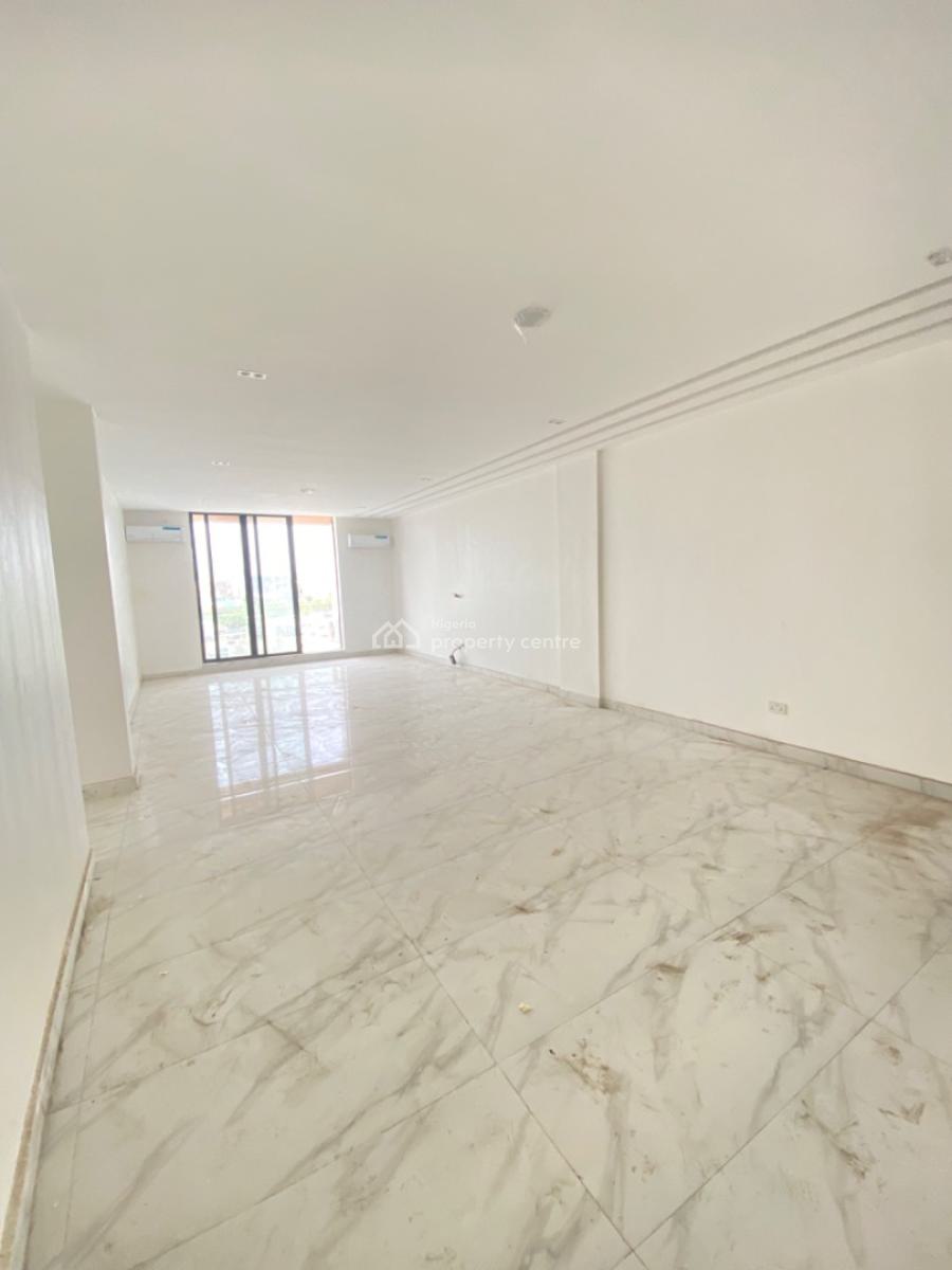 Luxurious 2 Bedroom Service Apartment with Rooftop Pool, Gym & Elevator, Lekki Phase 1, Lekki, Lagos, Flat / Apartment for Sale