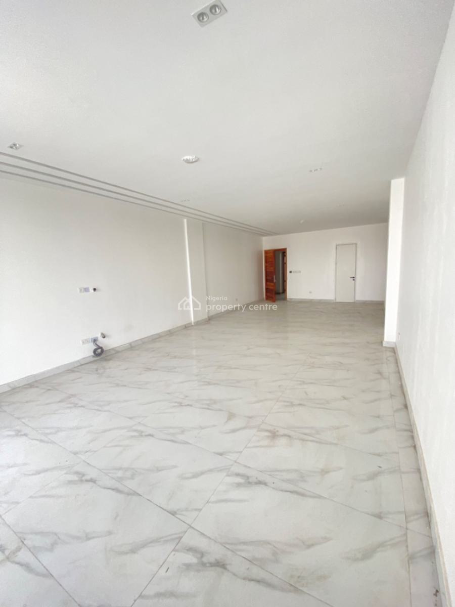 Luxurious 2 Bedroom Service Apartment with Rooftop Pool, Gym & Elevator, Lekki Phase 1, Lekki, Lagos, Flat / Apartment for Sale