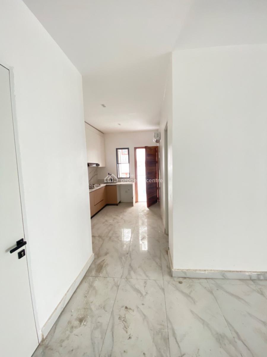 Luxurious 2 Bedroom Service Apartment with Rooftop Pool, Gym & Elevator, Lekki Phase 1, Lekki, Lagos, Flat / Apartment for Sale