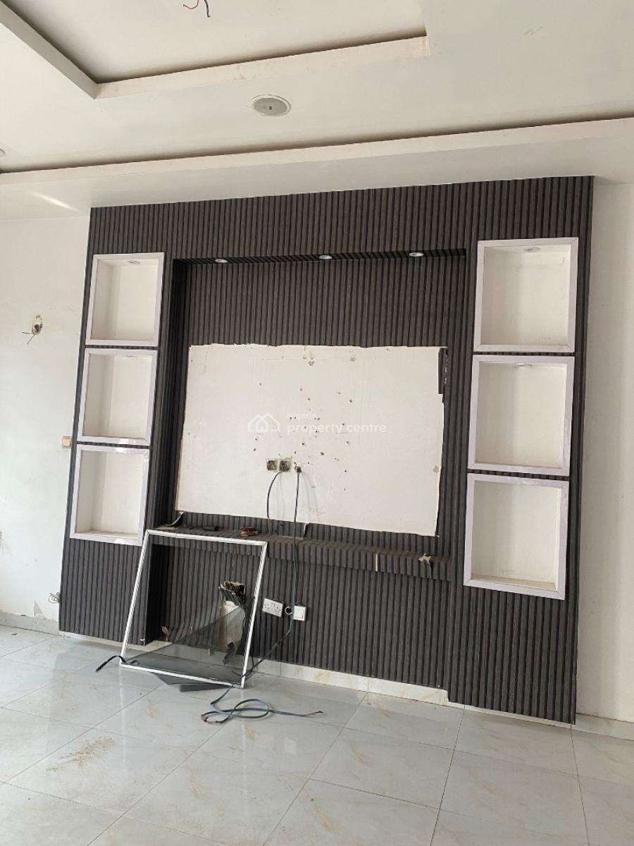 Very Spacious and Comfortable Studio with Separate Kitchen and Storer., Chevron Drive, Chevy View Estate, Lekki, Lagos, Self Contain (single Rooms) for Rent