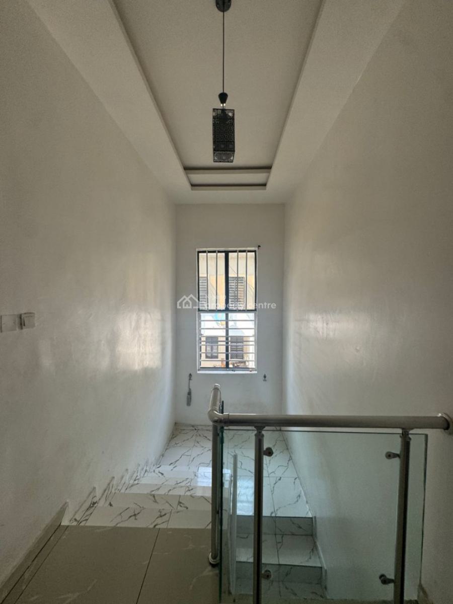 Distress 4 Bedroom Terrace Duplex with Bq Available, Orchid Road, Lekki, Lagos, Terraced Duplex for Sale