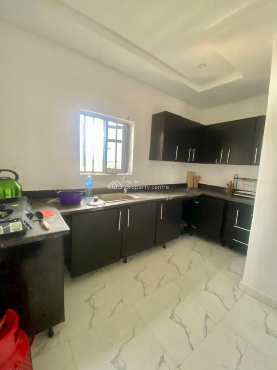Spacious Upstairs in Serene Surroundings, Via Thera Annex, Sangotedo, Ajah, Lagos, Flat / Apartment for Rent