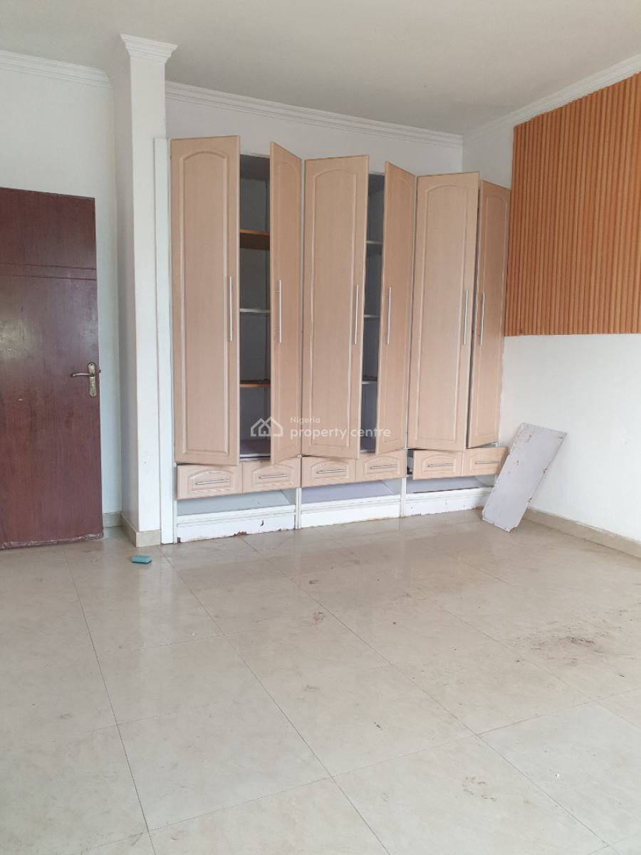 Spacious 2 Bedroom Flat with a Room Bq, Off Spg Road Ologolo, Lekki, Lagos, Flat / Apartment for Rent