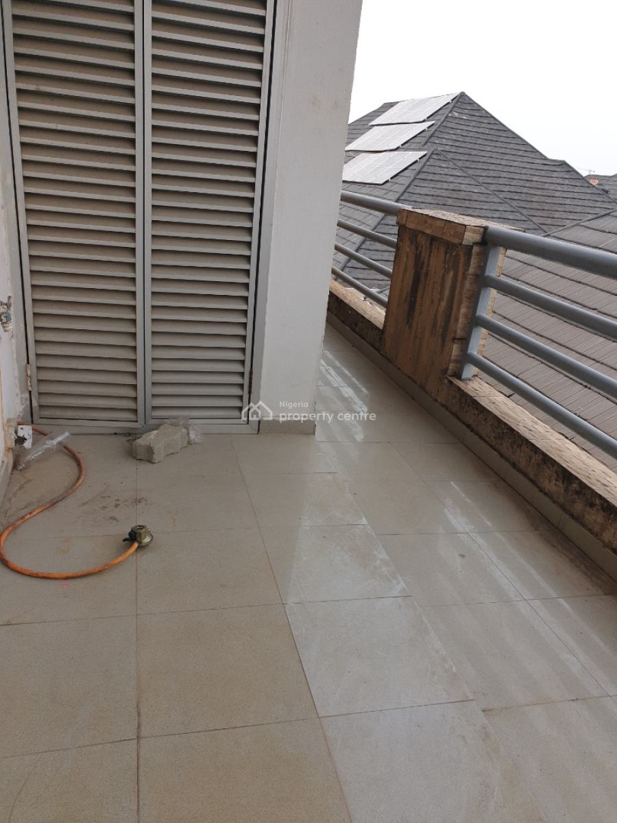 Spacious 2 Bedroom Flat with a Room Bq, Off Spg Road Ologolo, Lekki, Lagos, Flat / Apartment for Rent