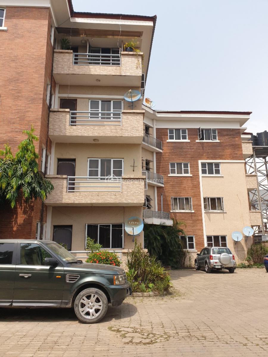 Spacious 2 Bedroom Flat with a Room Bq, Off Spg Road Ologolo, Lekki, Lagos, Flat / Apartment for Rent