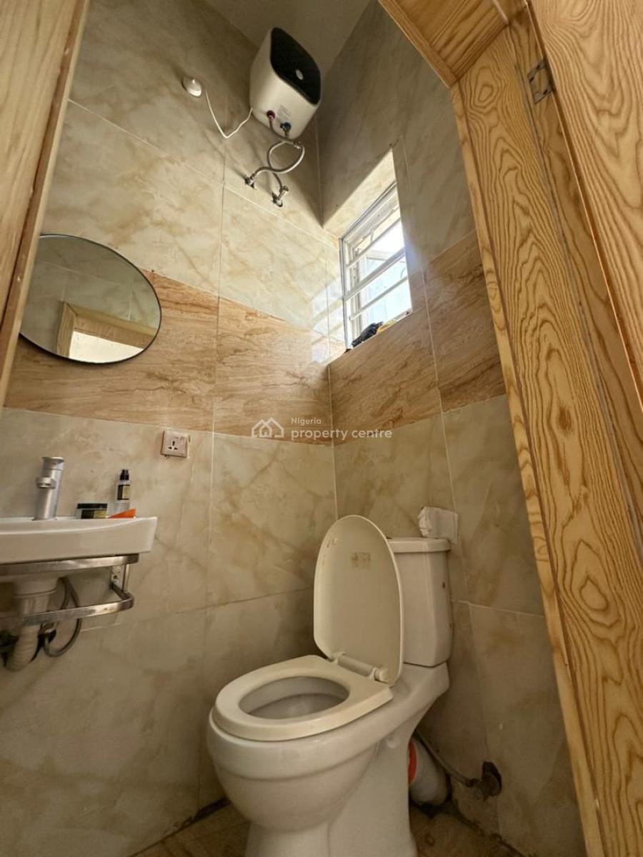 1 Bedroom Shared Kitchen Apartment, Royal Pine Estate Orchid Road, Ikoyi, Lagos, Self Contain (single Rooms) for Rent