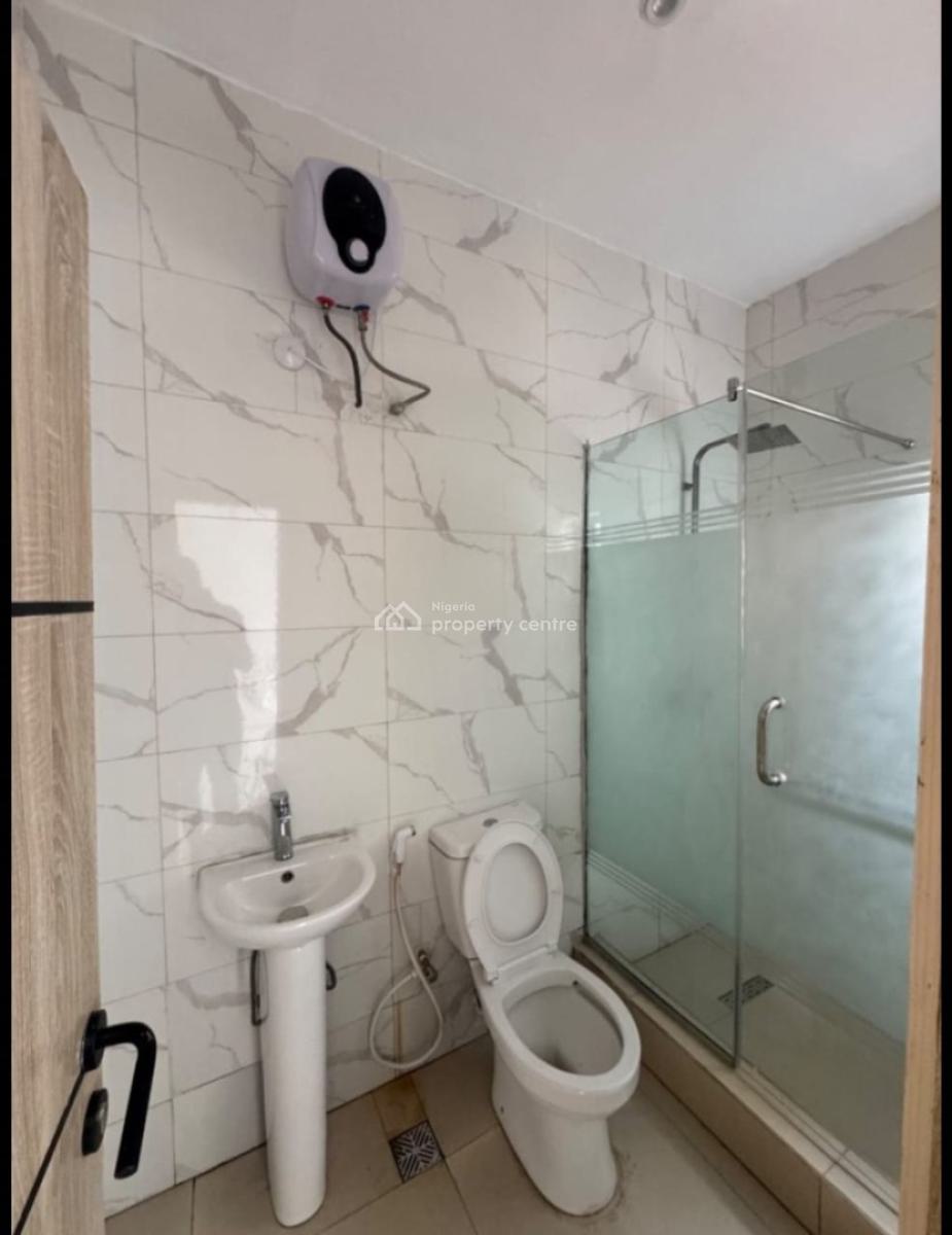 Contemporary Newly Built Spacious 3 Bedroom Serviced Apartment, Ologolo, Lekki, Lagos, Flat / Apartment for Rent