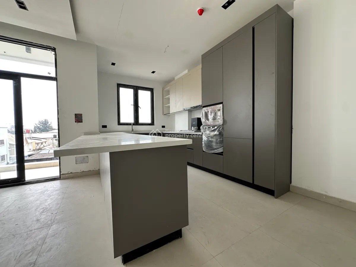 2 Bedroom Apartment, Lekki Phase 1, Lekki, Lagos, Flat / Apartment for Sale