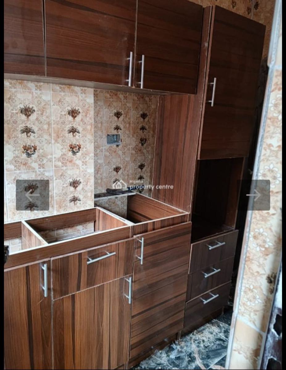 Two Bedroom Apartment, Egbeda, Alimosho, Lagos, Flat / Apartment for Rent