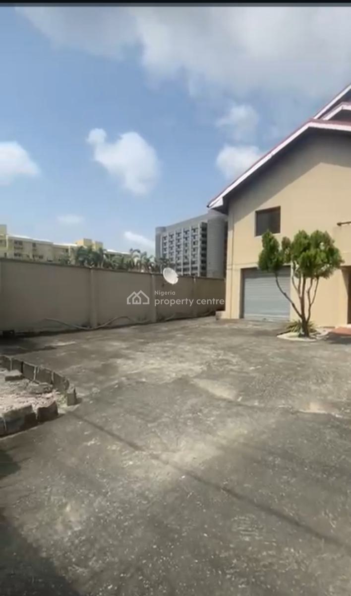 Land Size:-  520 Sq Mtr Mix-use Property in a Prime Location, Mobil Off Ozumba Mbadiwe, Victoria Island (vi), Lagos, Detached Duplex for Sale