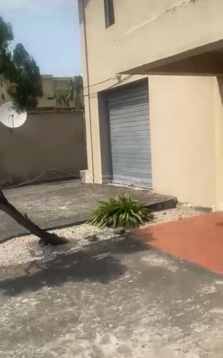 Land Size:-  520 Sq Mtr Mix-use Property in a Prime Location, Mobil Off Ozumba Mbadiwe, Victoria Island (vi), Lagos, Detached Duplex for Sale