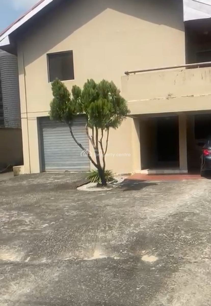 Land Size:-  520 Sq Mtr Mix-use Property in a Prime Location, Mobil Off Ozumba Mbadiwe, Victoria Island (vi), Lagos, Detached Duplex for Sale