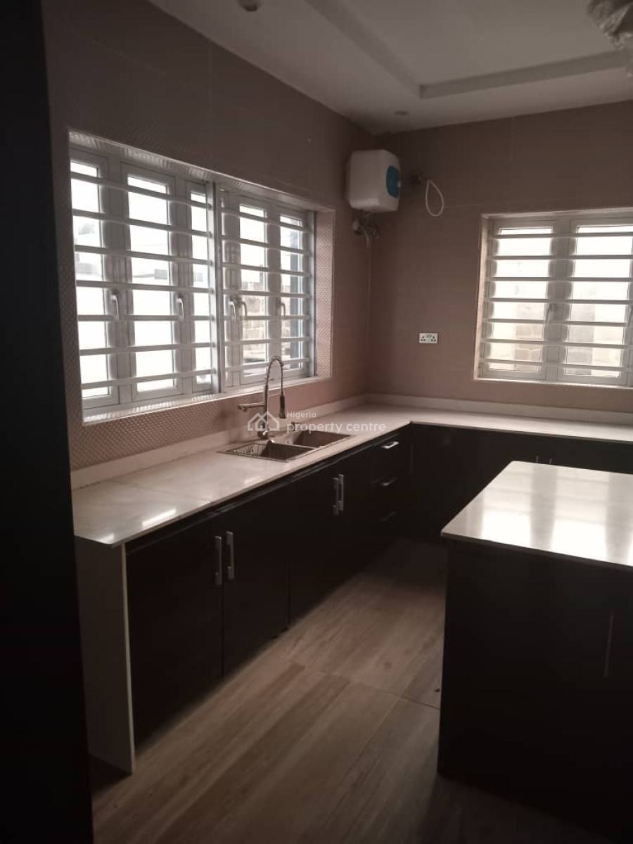5 Bedrooms Detached Duplex, Hampton Lake Estate, Chevron, Lekki Phase 2, Lekki, Lagos, Detached Duplex for Sale