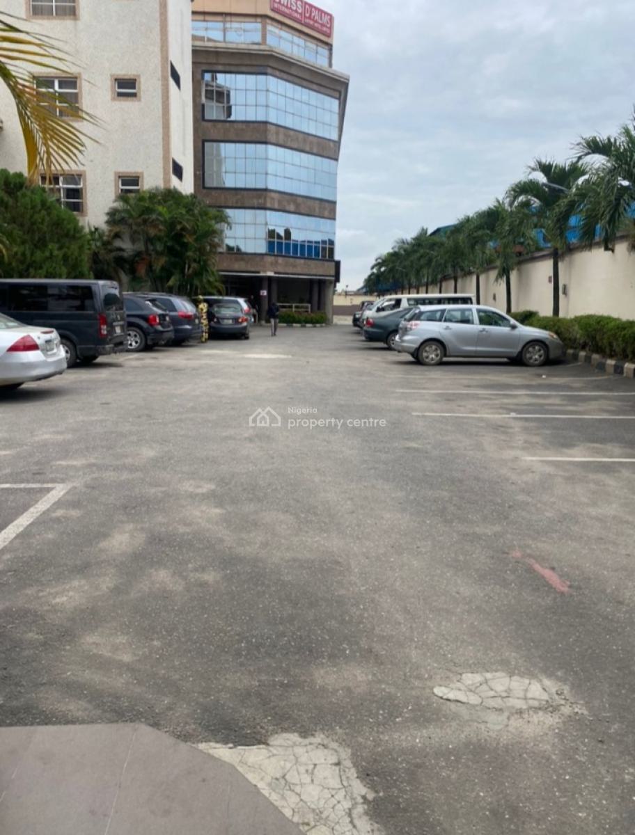 Luxury 125 Room Hotel with Gym, Swimming Pool & 40 Car Park, Oshodi, Lagos, Hotel / Guest House for Sale