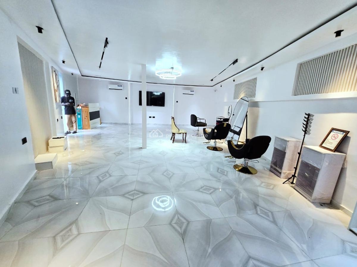 an Open-plan Ground Floor Office Space, Lekki Phase 1, Lekki, Lagos, Shop for Rent