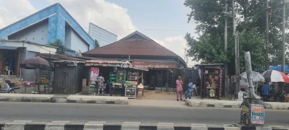 4 Plots of Land Together with Bungalow, Itire Road, Surulere, Lagos, Commercial Land for Sale