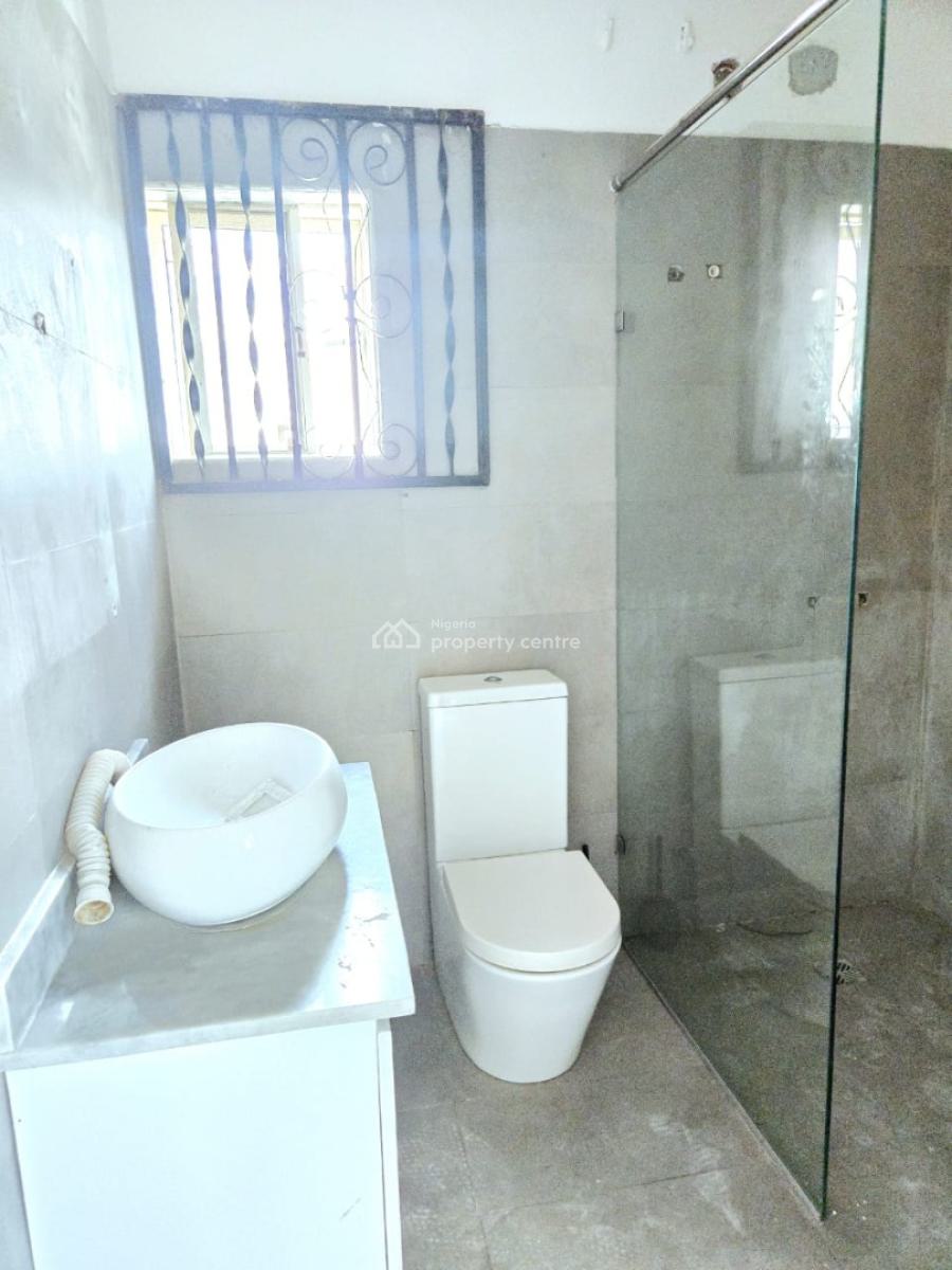 Commercial 8 Bedroom Detached House, Lekki Phase 1, Lekki, Lagos, Office Space for Rent