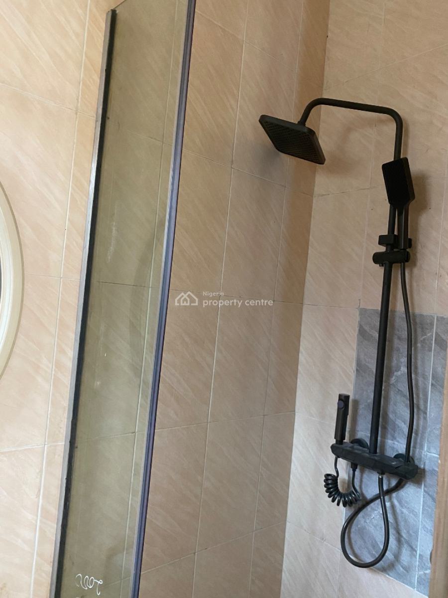 Beautiful and Comfortable 3 Bedroom Flat, Chevron Drive , Chevyview Estate, Lekki, Lagos, Flat / Apartment for Rent