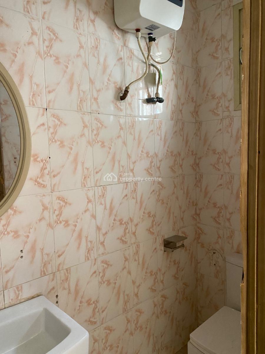 Beautiful and Comfortable 3 Bedroom Flat, Chevron Drive , Chevyview Estate, Lekki, Lagos, Flat / Apartment for Rent