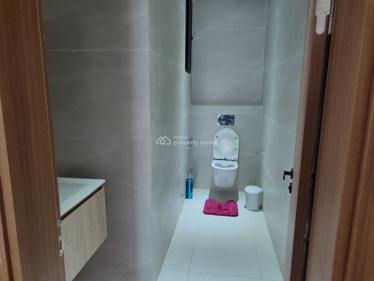 2 Bedroom Apartment, Off  Admiralty Road, Lekki Phase 1, Lekki, Lagos, Flat / Apartment Short Let