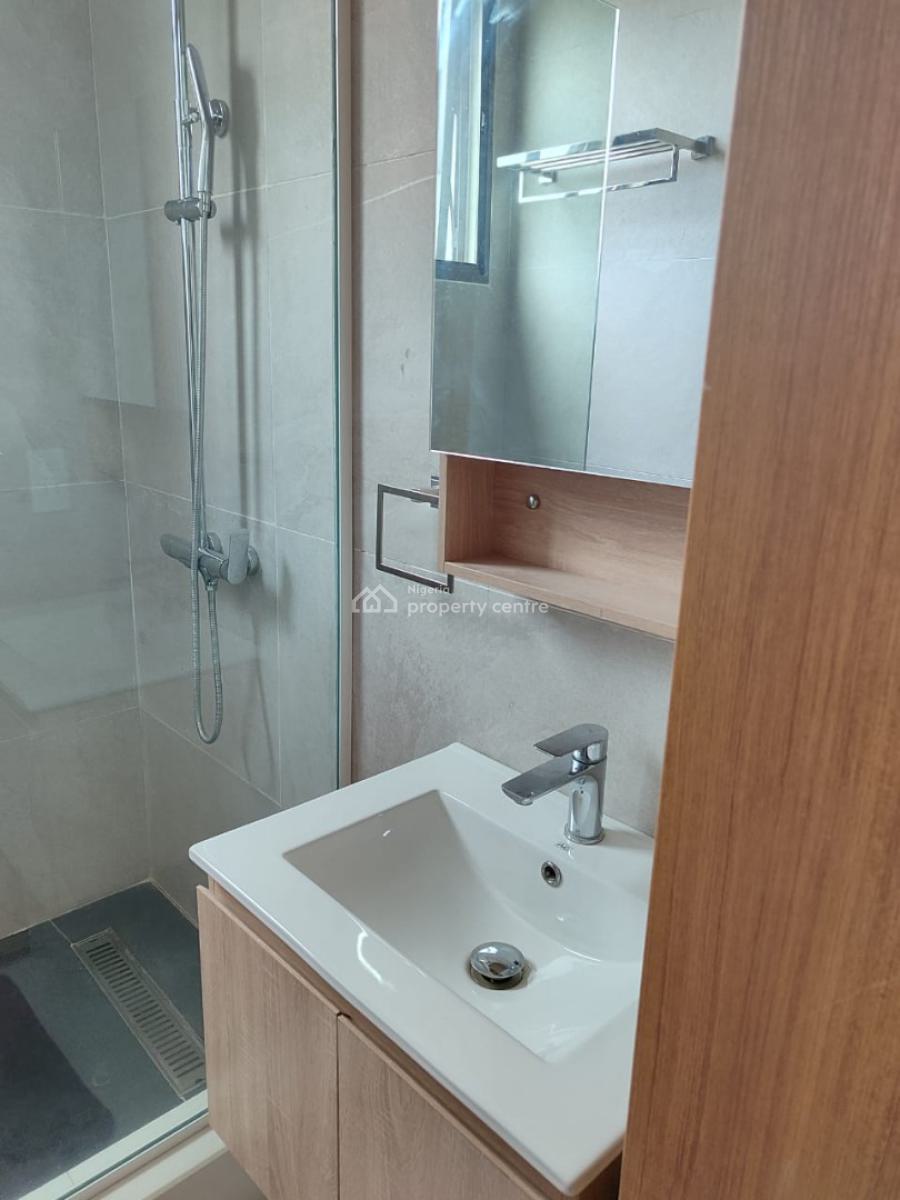 2 Bedroom Apartment, Off  Admiralty Road, Lekki Phase 1, Lekki, Lagos, Flat / Apartment Short Let