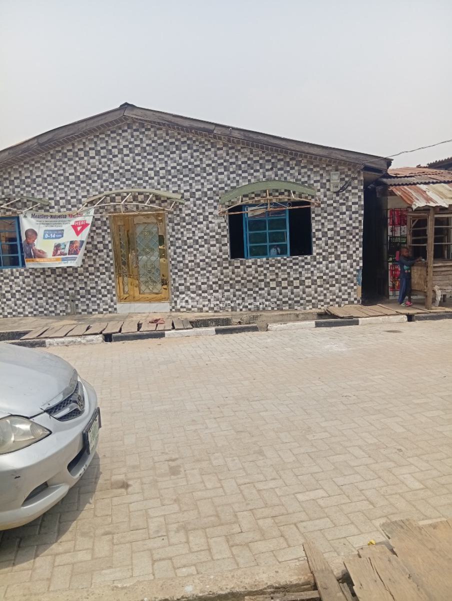 550 Sqm Dry Land with Structure on It, Off Ilaje Road Bariga, Shomolu, Lagos, Residential Land for Sale