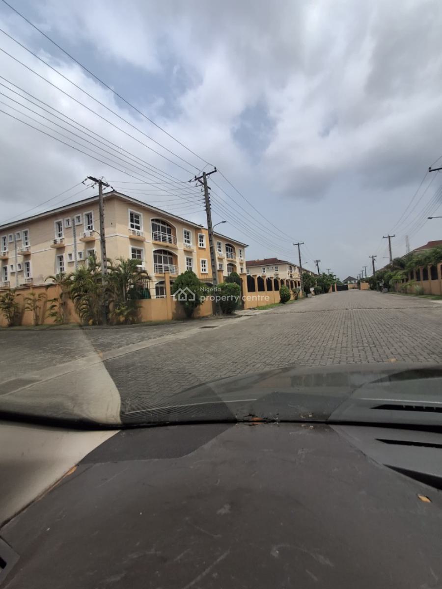 Fully Serviced 3 Bedroom Apartment, Milverton Estate, Osapa, Lekki, Lagos, Flat / Apartment for Rent