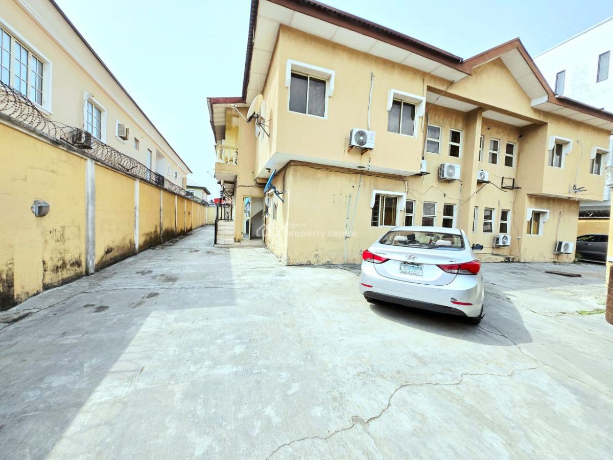 Three (3) Bedroom Flat on The Ground Floor, Lekki Phase 1, Lekki, Lagos, Flat / Apartment for Rent
