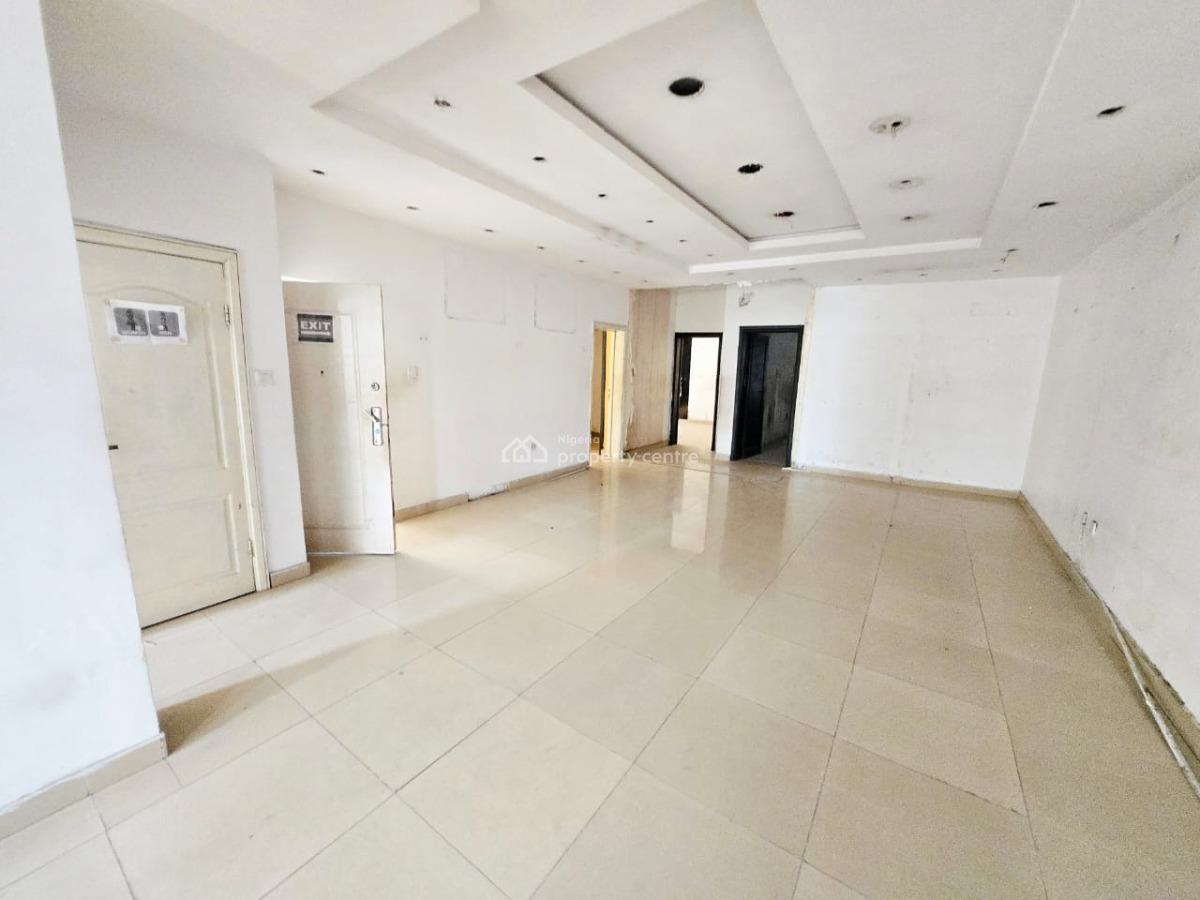 Three (3) Bedroom Flat on The Ground Floor, Lekki Phase 1, Lekki, Lagos, Flat / Apartment for Rent