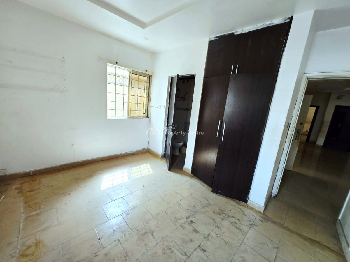 Three (3) Bedroom Flat on The Ground Floor, Lekki Phase 1, Lekki, Lagos, Flat / Apartment for Rent