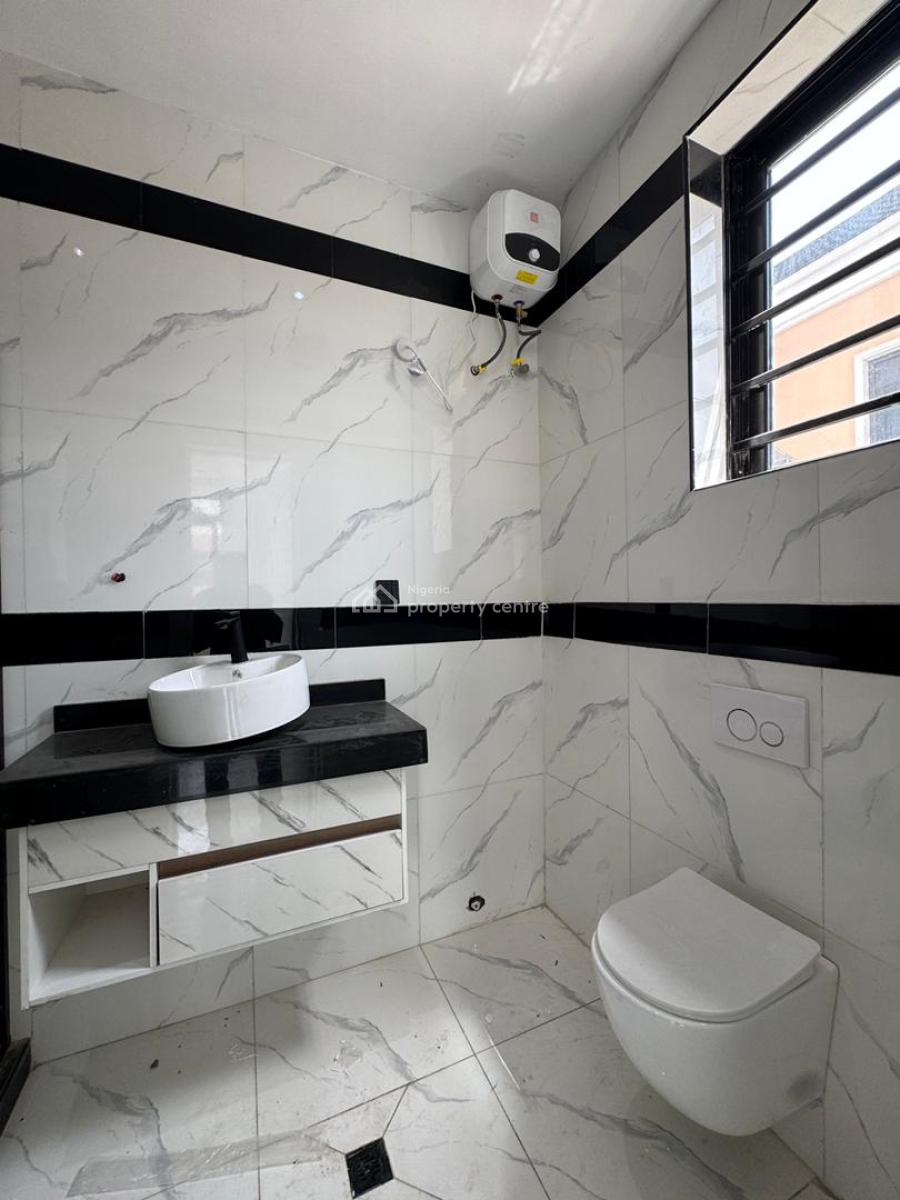 2 Bedroom Flat, Freedom Way, Lekki, Lagos, Flat / Apartment for Sale