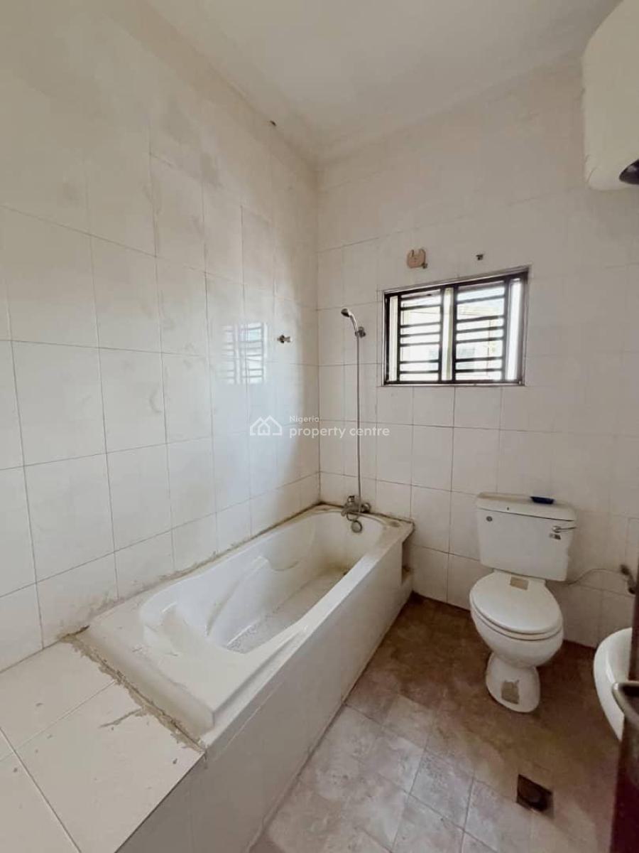 Fairly Used 5 Bedroom Semi Detached Duplex with Bq, Ikeja Gra, Ikeja, Lagos, Semi-detached Duplex for Sale