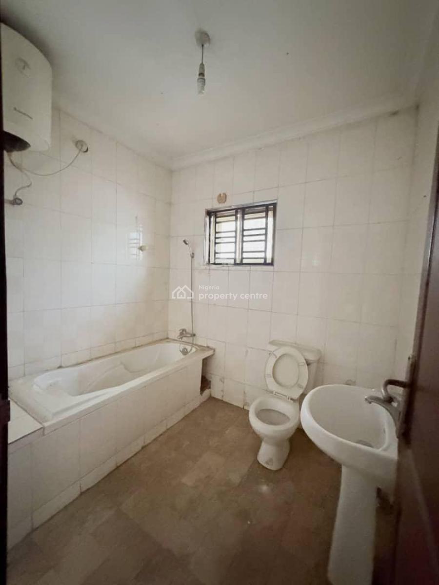 Fairly Used 5 Bedroom Semi Detached Duplex with Bq, Ikeja Gra, Ikeja, Lagos, Semi-detached Duplex for Sale