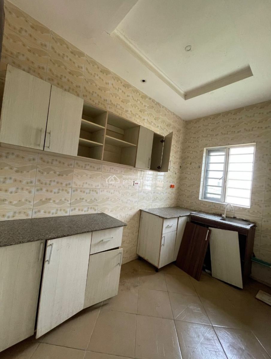 Well Maintained Mini Flat in an Estate, Lekki, Lagos, Mini Flat (room and Parlour) for Rent