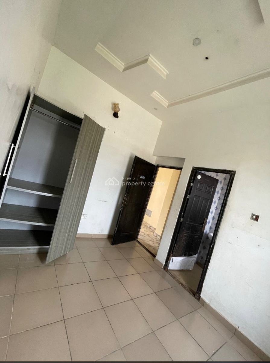 Well Maintained Mini Flat in an Estate, Lekki, Lagos, Mini Flat (room and Parlour) for Rent