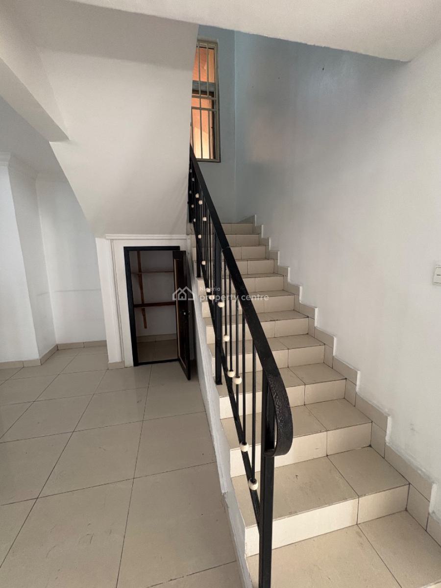 3 Bedroom Penthouse, Cadogan Estate, Osapa, Lekki, Lagos, Flat / Apartment for Rent