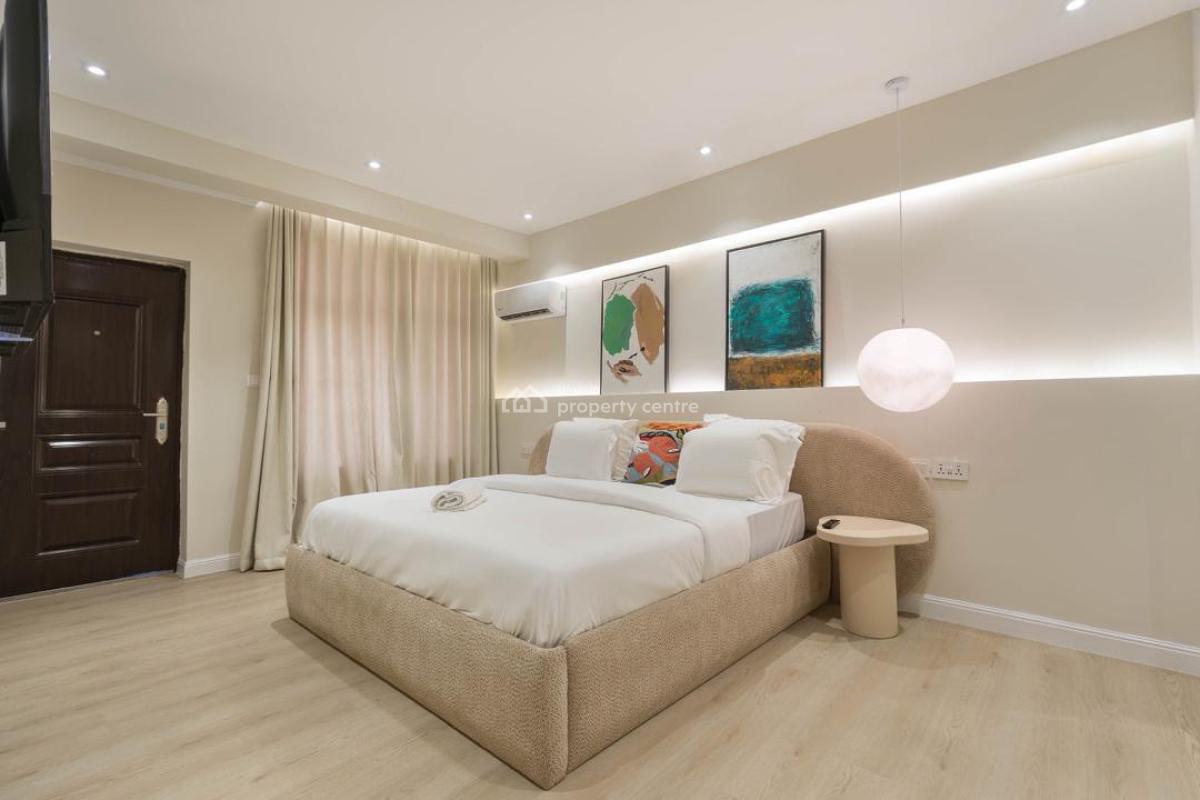 Luxury 3 Bedroom Waterfront Apartment with Snooker Board, Lekki Phase 1, Lekki, Lagos, Flat / Apartment Short Let