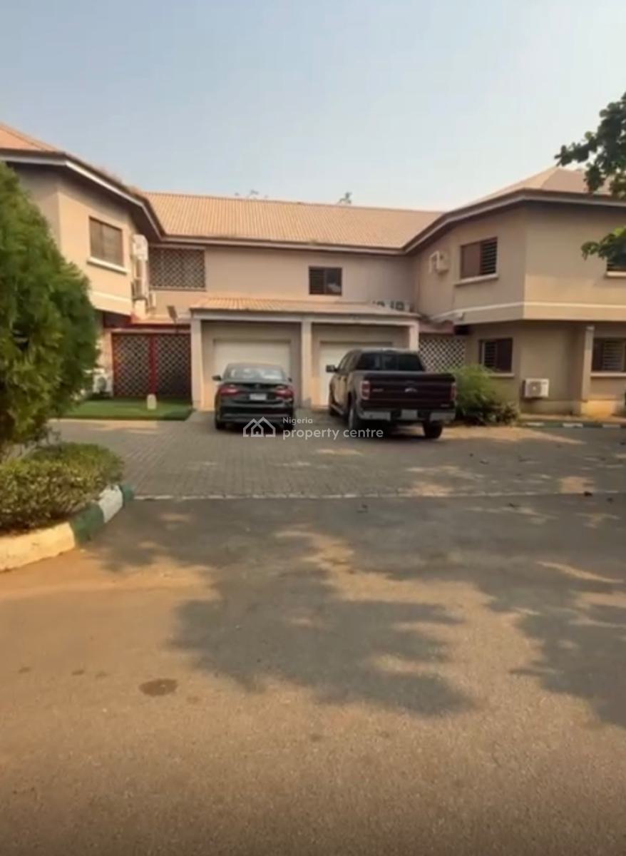 4bedroom Semi Detached Duplex with Bq, Wuse 2, Abuja, Semi-detached Duplex for Sale