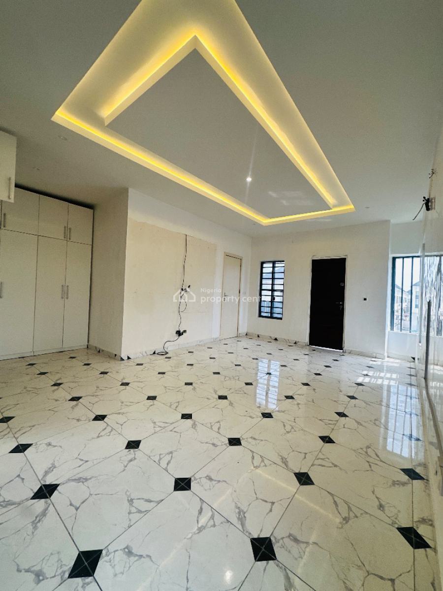 Specious 4bedrooms Semi Detached Duplex with Bq, Orchid, Lekki, Lagos, Semi-detached Duplex for Sale