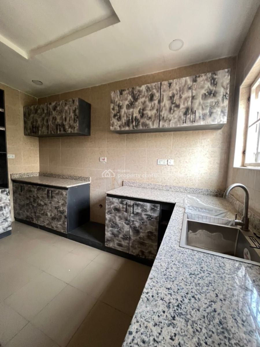 3bedroom Apartment, Gaduwa, Abuja, Block of Flats for Sale