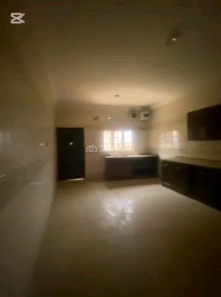 Ultra-luxury 4 Bedrooms Semi-detached Duplex with Bq, Utako, Abuja, Semi-detached Duplex for Rent