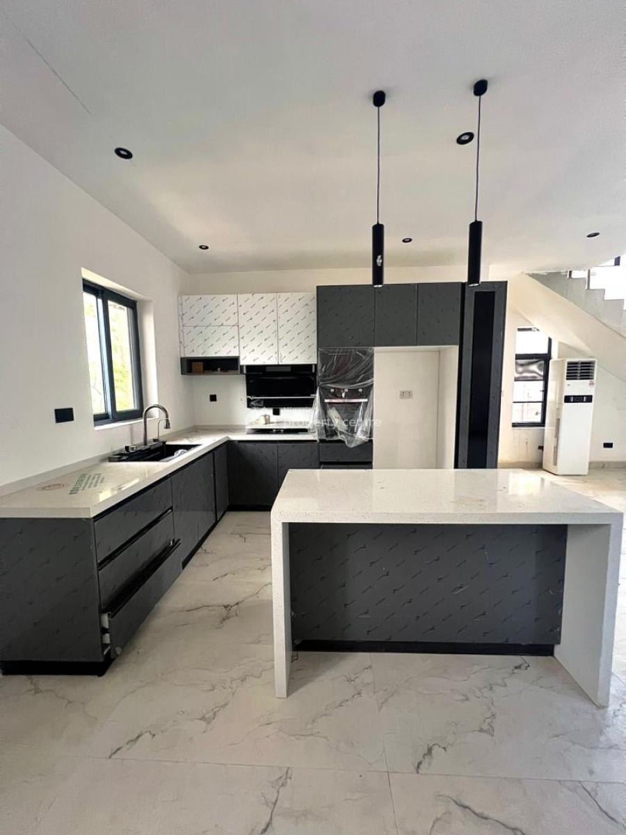 Luxury 3-bedroom Maisonette, Victoria Island (vi), Lagos, Flat / Apartment for Sale