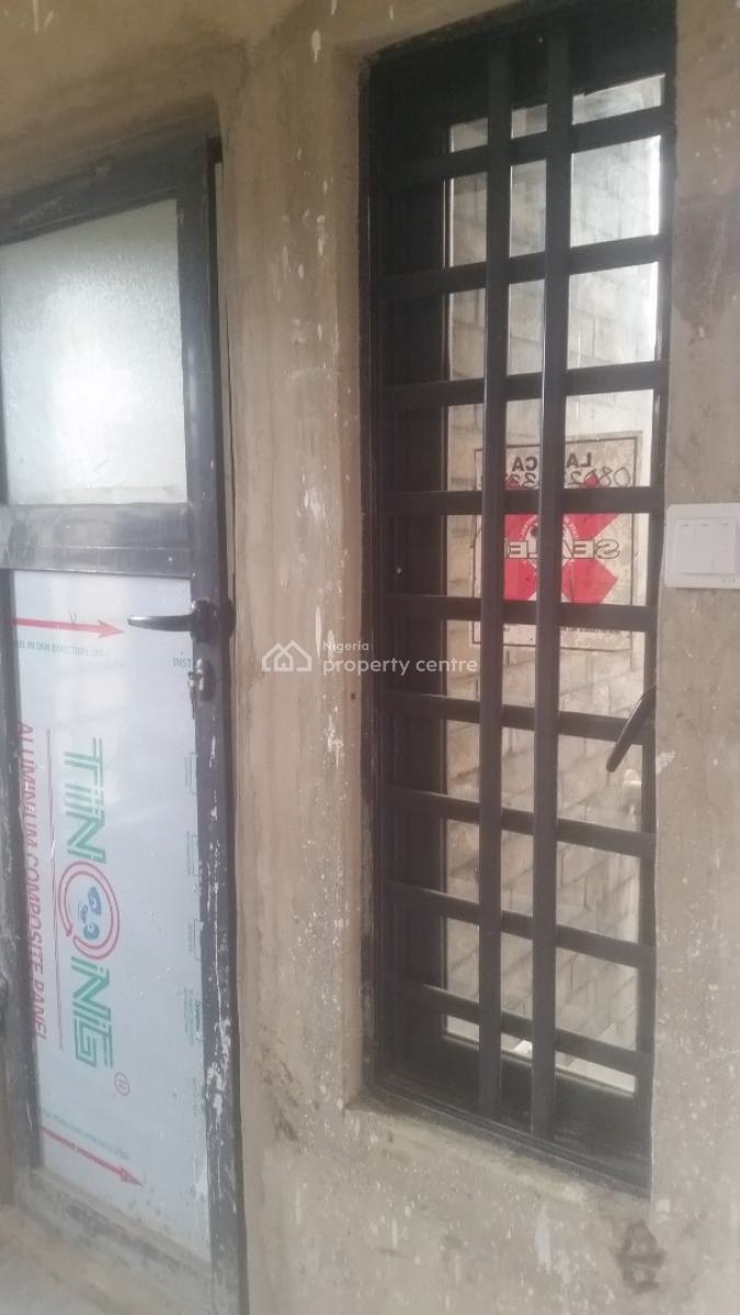 Executive Newly Built Units of 2 Bedroom Flats, Surulere, Surulere, Lagos, Flat / Apartment for Rent