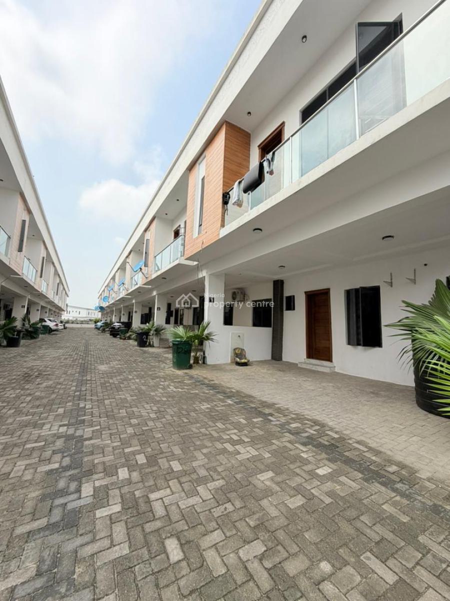 Well-finished 4-bedroom Terrace, Lekki Expressway, Lekki, Lagos, Terraced Duplex for Sale